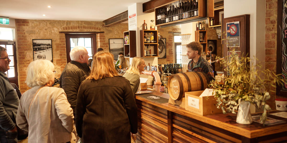 Hagen Arms Hotel and Vacant Land (optional purchase)  Photo